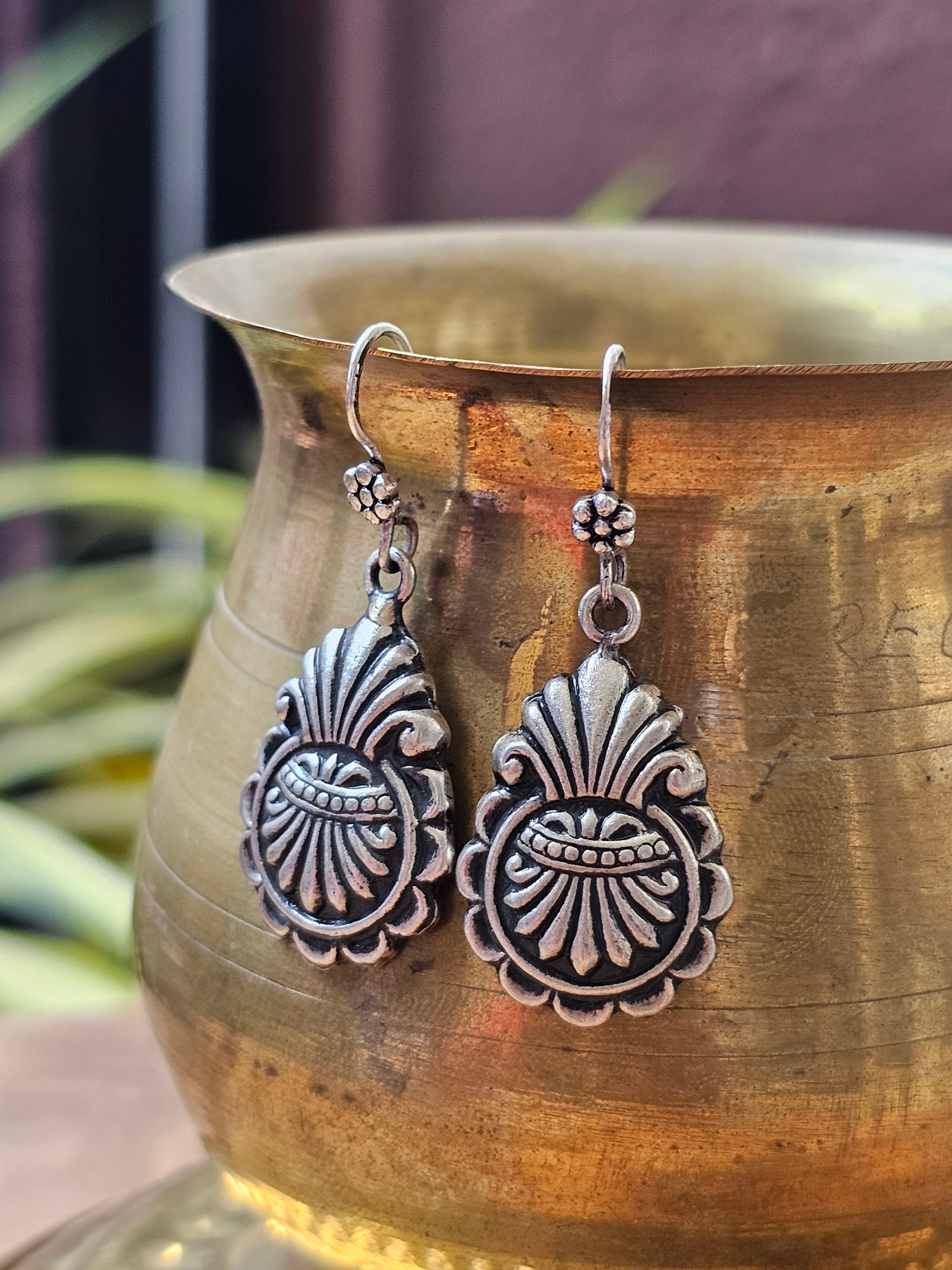 Lilly 925 Silver Earrings